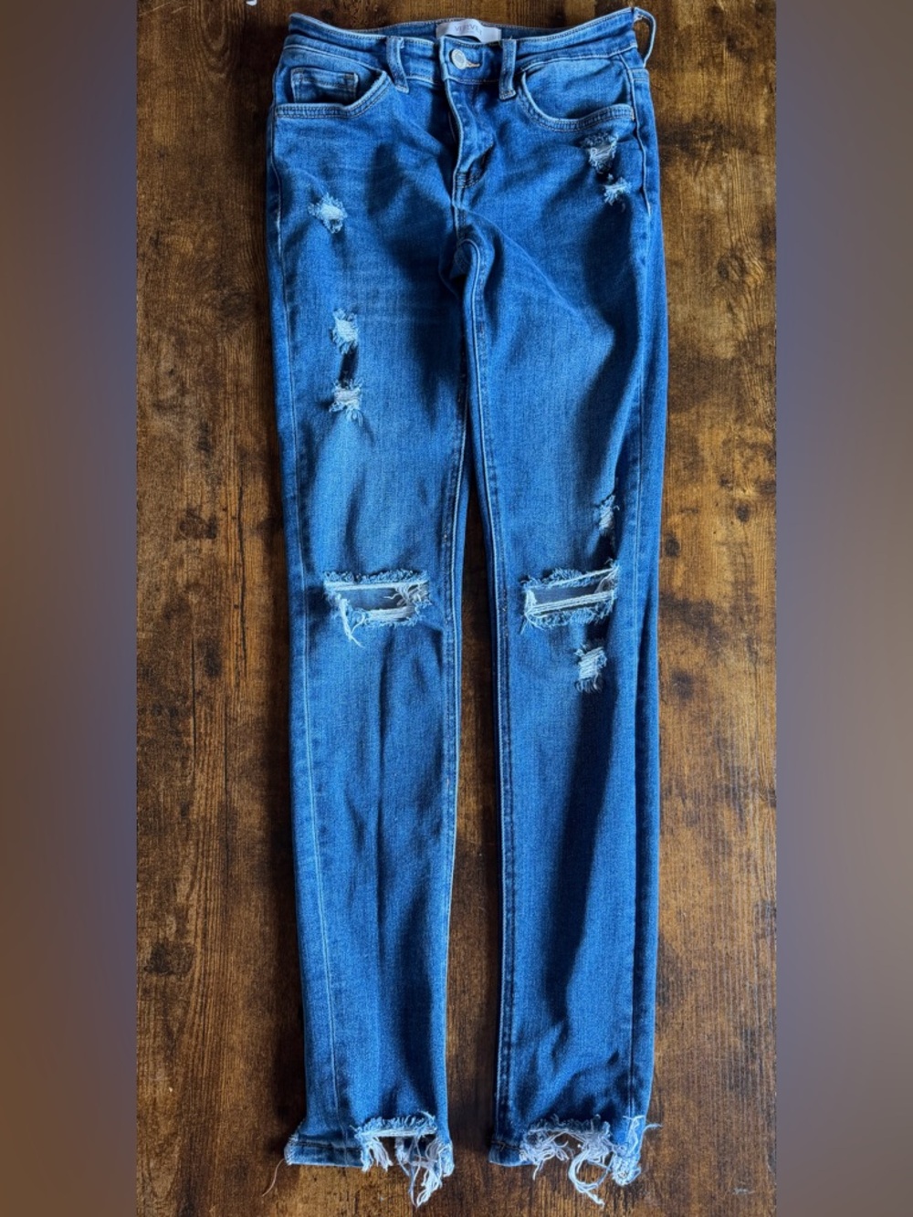 Vervet Blue Distressed Women’s Skinny Jeans